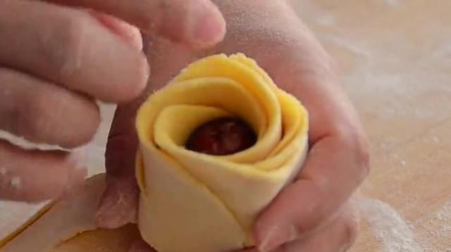  香甜|玉米面最好吃的做法，香甜柔软又好吃，出锅真是太香了！