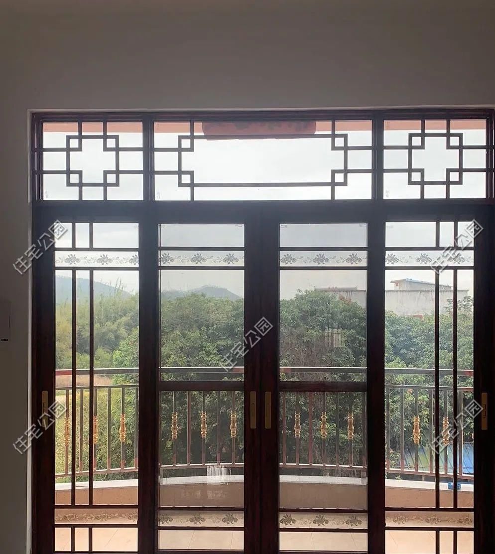 小伙|晒家丨广东这位95后小伙, 花75万为爷爷奶奶建房养老, 孝心太难得