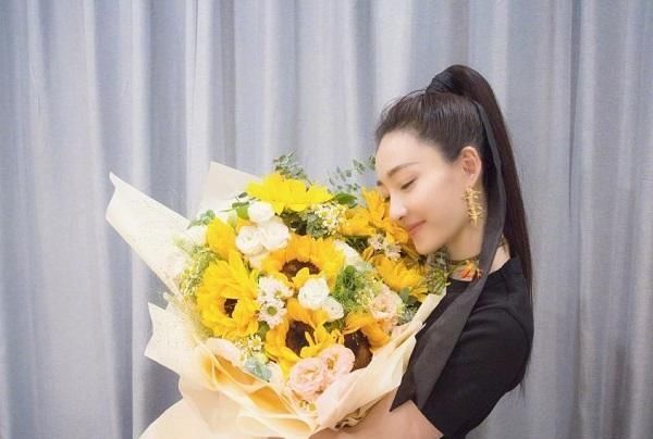  淘汰名单|王丽坤的浪姐舞台结束了，回顾三次组团，每个队长的评价都不一样