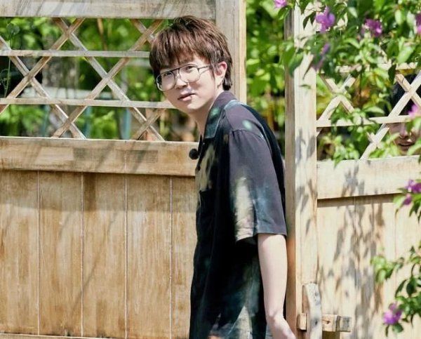  向往|《向往》最受节目组欢迎的嘉宾，录四季节目，他一个人来了三次