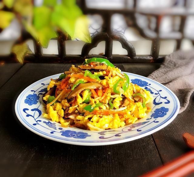 好看|这种鱼高蛋白低脂肪,用它炒蛋味道鲜还没刺,加点配菜好看更营养