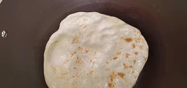  婆婆|婆婆每次来都让我做的卷饼，一次烙两张，薄如纸，又软又劲道。