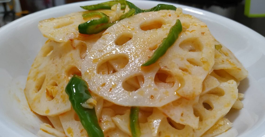  莲藕|藕片一焯水就变黑？快试试这么做，藕片白白净净，脆嫩好吃