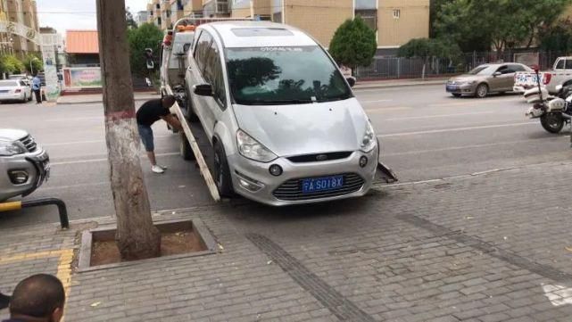 盲道|创城进行时 | 盲道不能占,文明出行守规矩 !