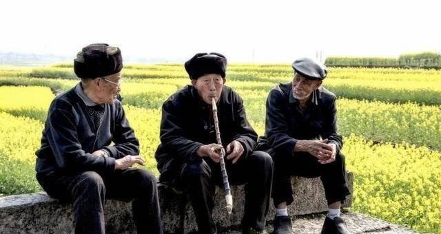 些老人|你认为现在的农村老年人，生活过的幸福吗？