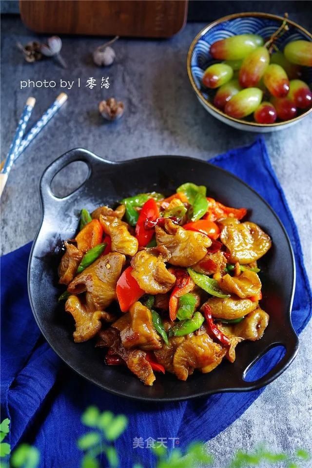 下酒|香而不腻的肥肠煲！零厨艺家常菜！下酒又下饭，好吃到爆