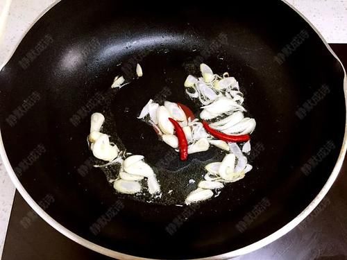 豆腐|北豆腐这样烧，滑嫩不失筋道，有了它，连麻婆豆腐都不爱了