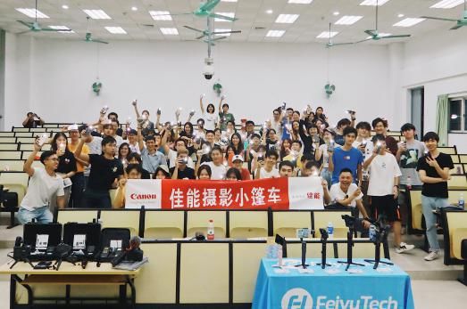  首秀|《中国新说唱》厂牌公演首秀超燃！各位学生哥点先可以好似佢哋咁有型？