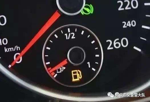 火眼金睛|面包车“变身”加油车 逃不过交警的“火眼金睛”