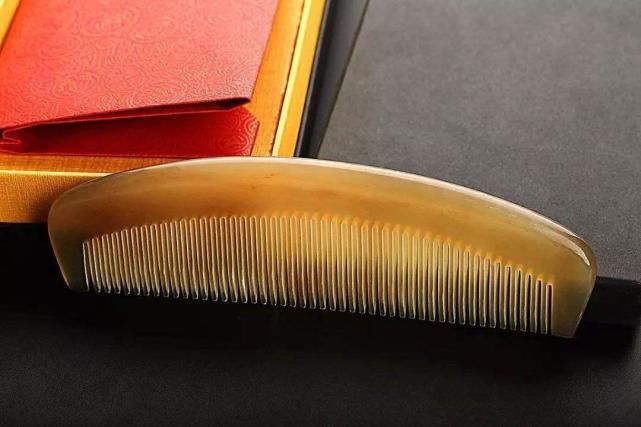 头发|除了头发经常清洗，还有梳子别忘了，满是油脂细菌不少