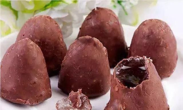  蛋黄派|开车之前不要吃这几种食物！