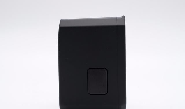  充电|万旅45W快充旅行转换插座拆解，一个便可走遍世界