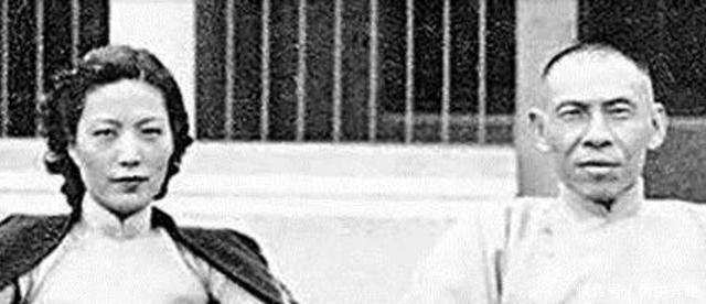  好友|论交友的重要性，杜月笙晚年穷困找好友借钱，没成想他直接如此做