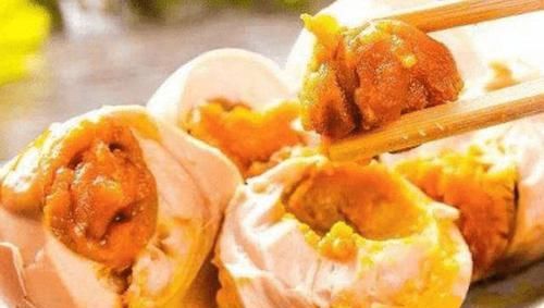 腌制|腌咸鸡蛋,7成人只懂放盐,却不知多加它,7天就能吃,起沙又流油