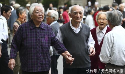 人口|再过50年，中国人口会达到多少？专家说出一数，简直让人不能信