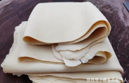  我家|豆腐皮吃法那么多，我家就爱这种！简单一做就上桌，比红烧肉还香