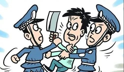  民警|回家取身份证，结果拿出一把刀来追砍民警，醉酒男事后辩称喝断片不记得，警方：两年前你就咬伤警察