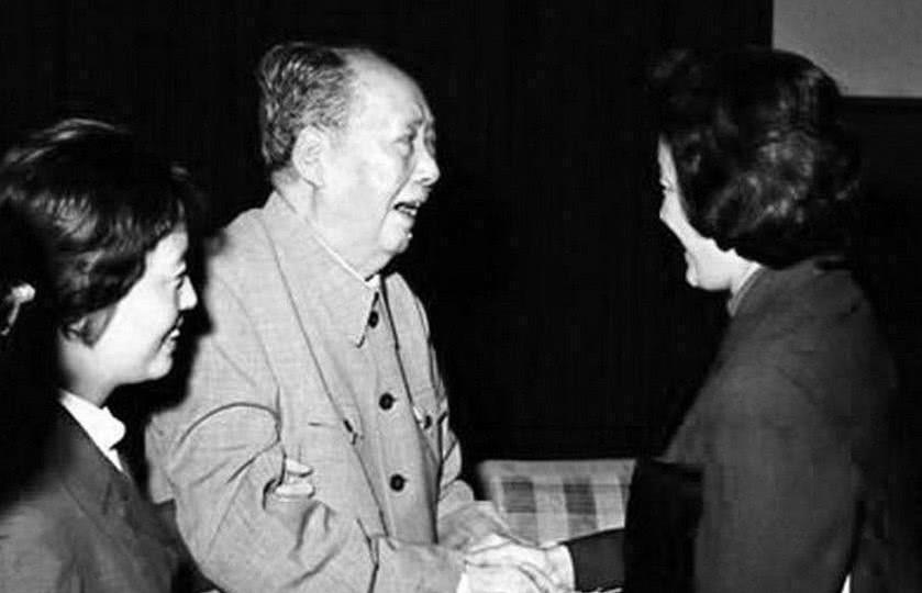 此人|毛主席逝世前最想见此人一面,最终却没有见到,是谁如此重要