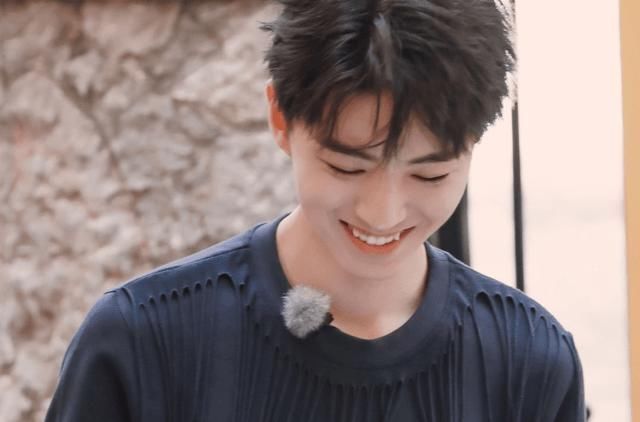  市场|王俊凯新综官宣，和谢霆锋、萧敬腾合伙开公司，市场总裁很有范儿