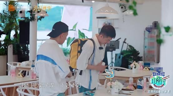 强大|《中餐厅》强捧两位新人,镜头比赵丽颖还多,个人背景还很强大