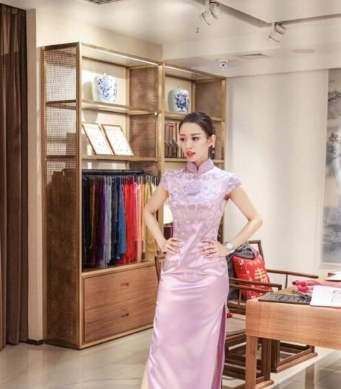  小蛮|“四千年美女”鞠婧祎晒新照不忘突出小蛮腰，腰部特写惹人羡