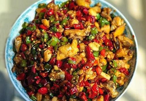  辣椒|上桌就遭抢的下饭菜，香辣鲜美，超级解馋，家人吃得那叫一个欢！