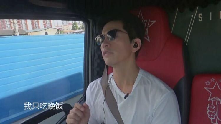  李健|李健《好声音》透露减肥秘籍，如此与众不同，他是怎么做到的？