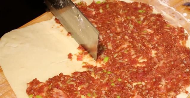  易学|大厨教你做酱香肉饼，外酥里嫩酱香十足，做法简单易学