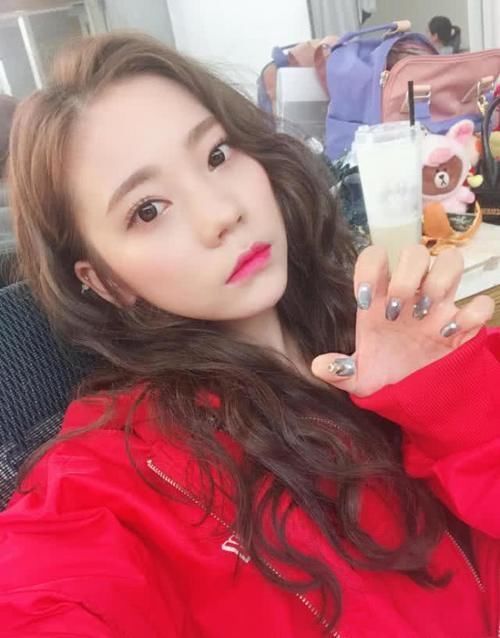 火箭少女101|火箭少女11人原经纪公司闻澜文化被收购,麦锐娱乐频传破产