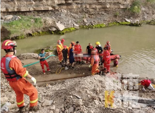  男子|广西一男子带7岁儿子游泳 转身给手机充电结果孩子溺亡……这件事一定要注意