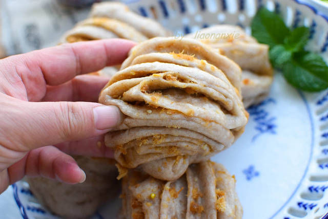  最馋|女儿最馋这种馒头，咸香耐嚼，当早餐很美，利用碎片时间就能蒸好