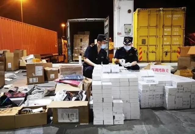  警方|深圳警方查处Gucci、Nike假大牌估值约40万元