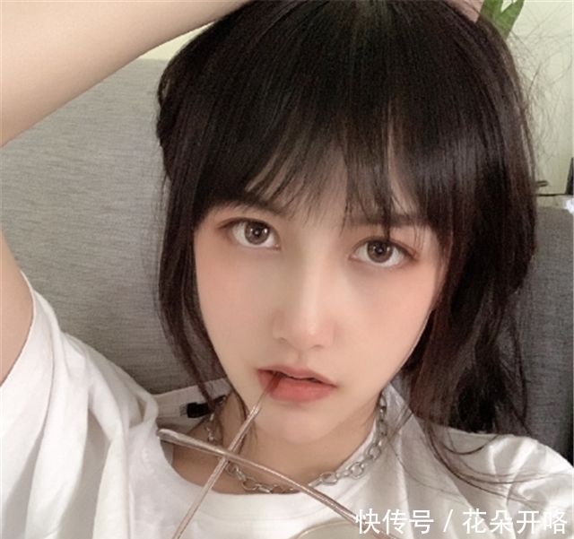 爆料|RNG女主持人爆料:2年没见过合同,解约找了新工作rng又突然要钱