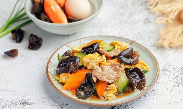 传统|这菜是传统名菜，荤素搭配，营养丰富，孩子超爱吃