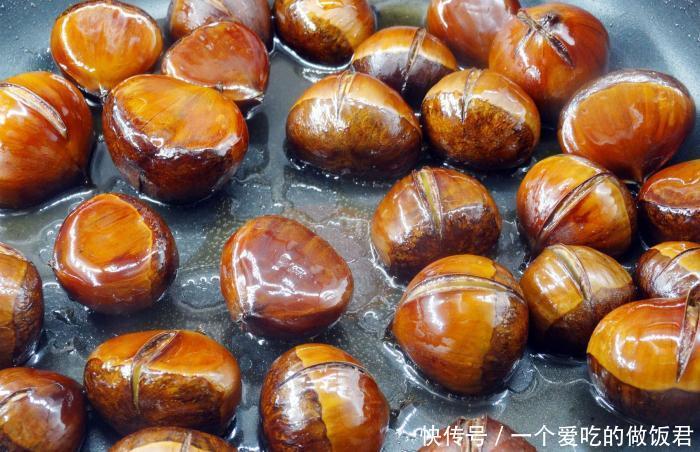 家里|馋糖炒栗子,教你在家轻松做,个个开口轻松剥皮,家里有锅就能做