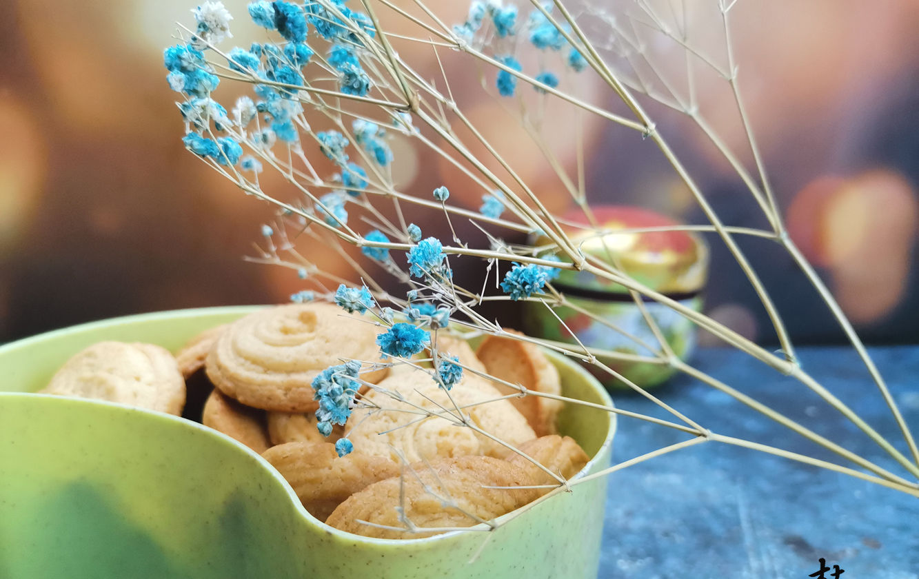  酥脆|只用蛋黄的饼干，搭配神秘食材，零添加更酥脆，加班族的小甜心