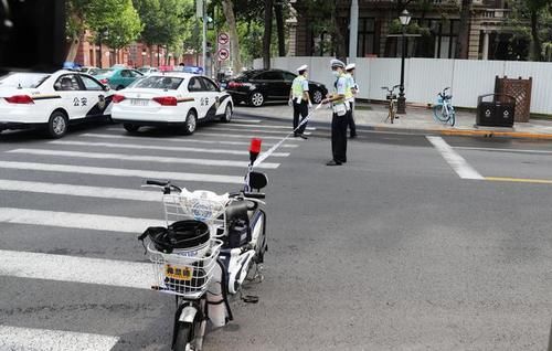  交警|交警巡查发现火情 “火”速处置消除隐患