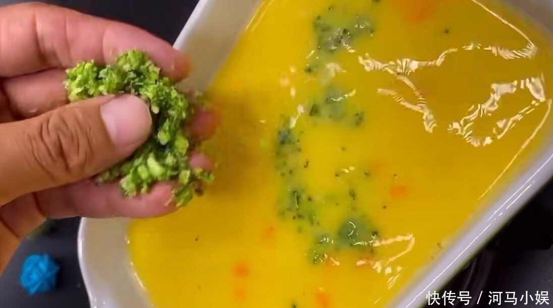  简单|蒸鸡蛋糕看似简单，但是一不小就蒸老了，注意2点保证鲜嫩又营养