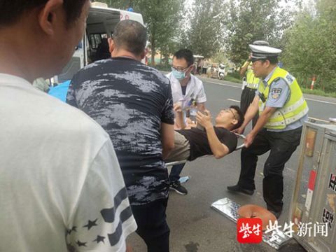  六旬|六旬老人横穿马路引发事故