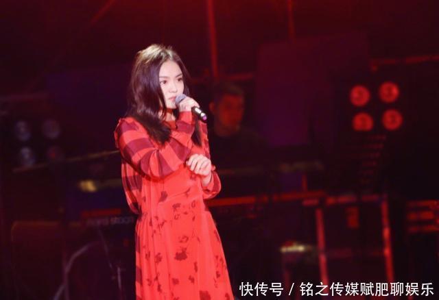 华晨|还说没猫腻歌手动态黄霄云阅读量>华晨宇、周深等六人阅读量之和