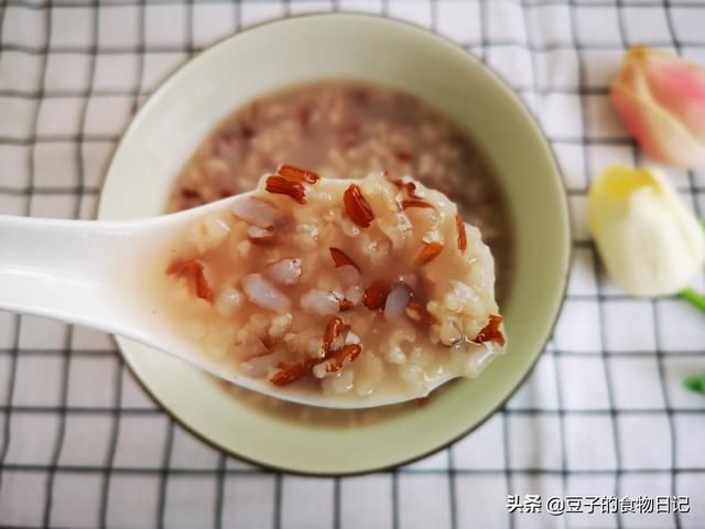 食材|谁说吃粥没营养?分享7种适合北方人口味的粥,全都比白粥有营养