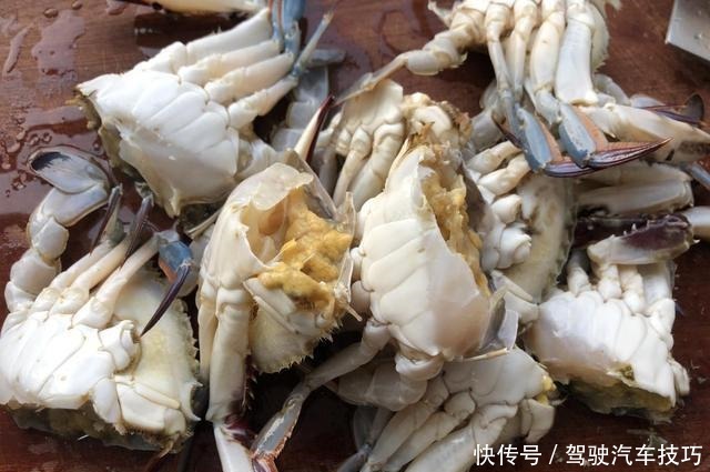 做法|表哥送了5斤梭子蟹,来个不一样的做法,比清蒸更有味
