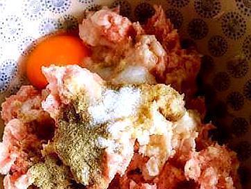 油腻|炸丸子,别总是加肉了教你这做法,丸子外酥里嫩不油腻,真好吃