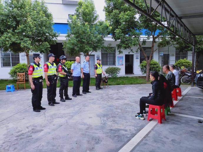 严防|扫黑除恶 | 上林警方清晨开展“敲门行动”,严防严控赌博乱象