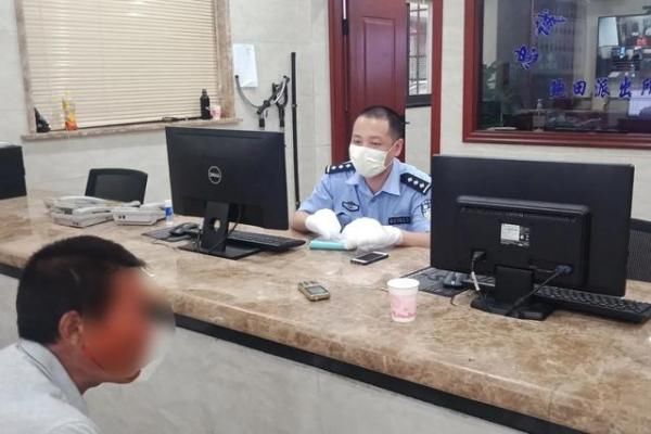  拉住|拉住他，不放手！