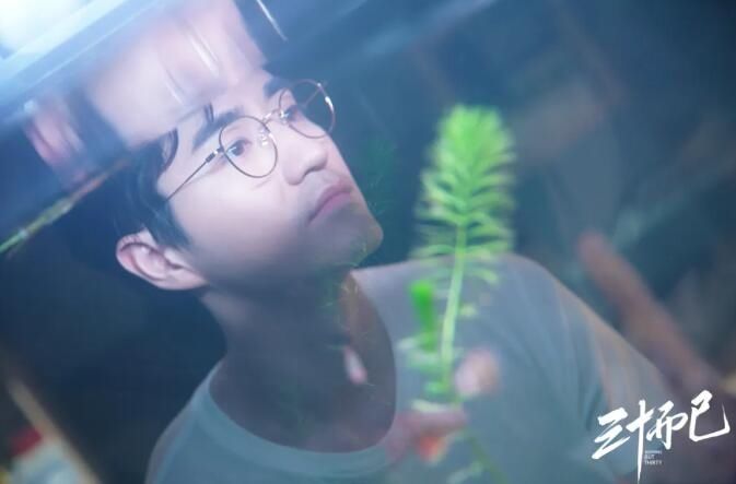  崩溃|《三十而已》编剧：写这个本子，我曾经数度崩溃