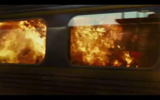  男主人公|源代码：8分钟拯救世界的烧脑电影，愿一切都能停止在那一吻