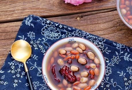 天坚持吃一|广式五红汤,我隔两天必吃一次,滋补气血,用料普通做法简单