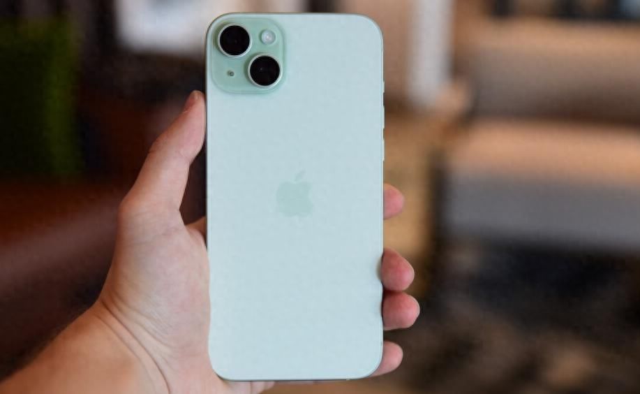 iPhone15系列上市即破发，深圳第三方渠道报价低于官网