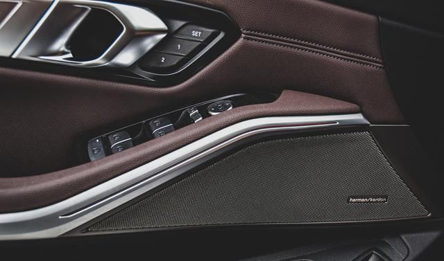  逃不出|逃不出“真香”定律！最便宜的宝马3系长轴版，开起来什么感觉？